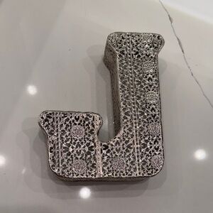 🌻3/$25 Decorative Letter "J" Accent